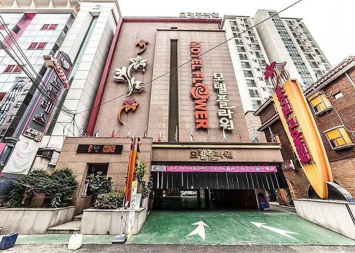 Flower Hotel